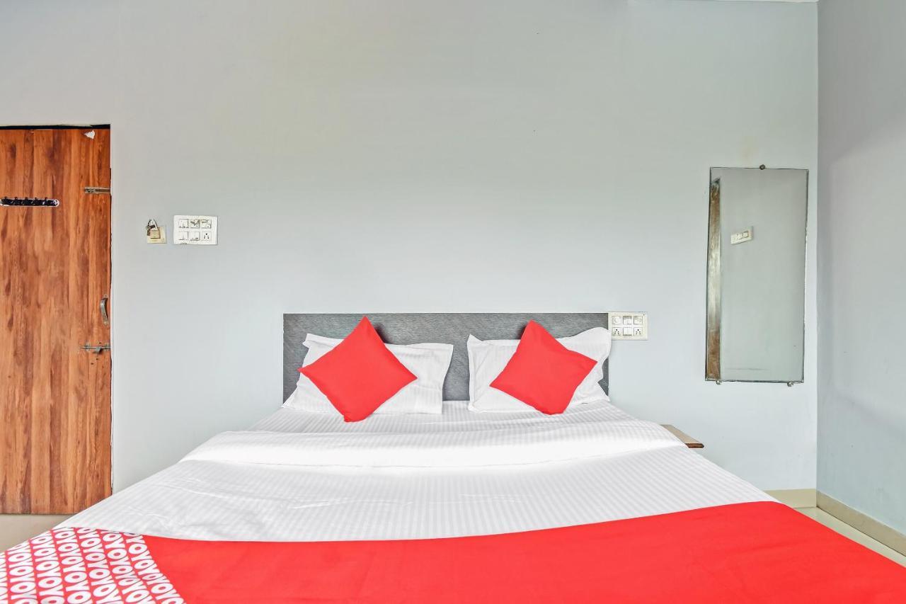 Oyo Hotel Samarth Lodge Solapur Extérieur photo
