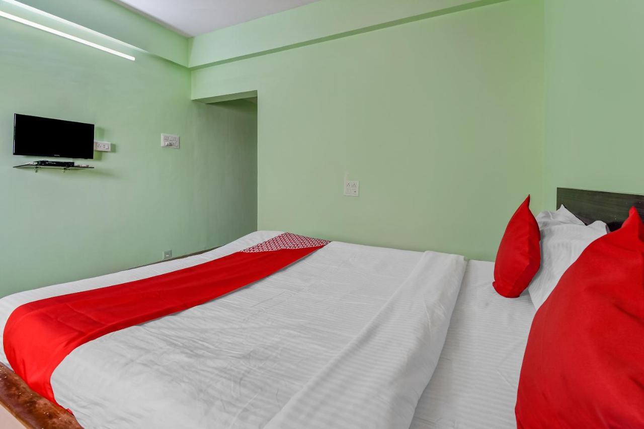 Oyo Hotel Samarth Lodge Solapur Extérieur photo